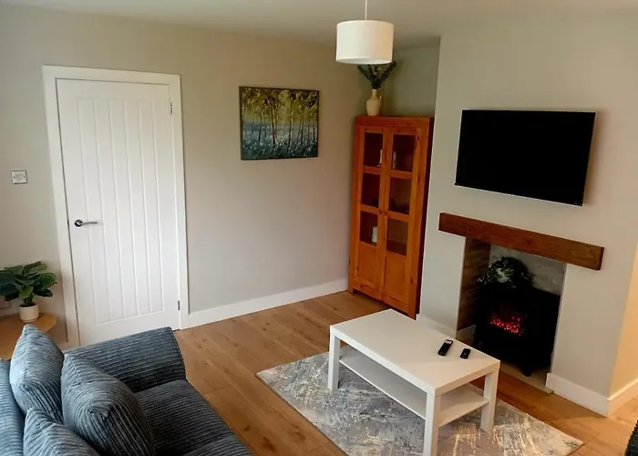Martindale Close - 3 Bedrooms - Sleeps 5 Whitehaven